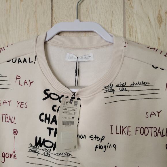 ZARA Soccer Theme Crewneck Boys Pullover Sweater - Picture 4 of 6